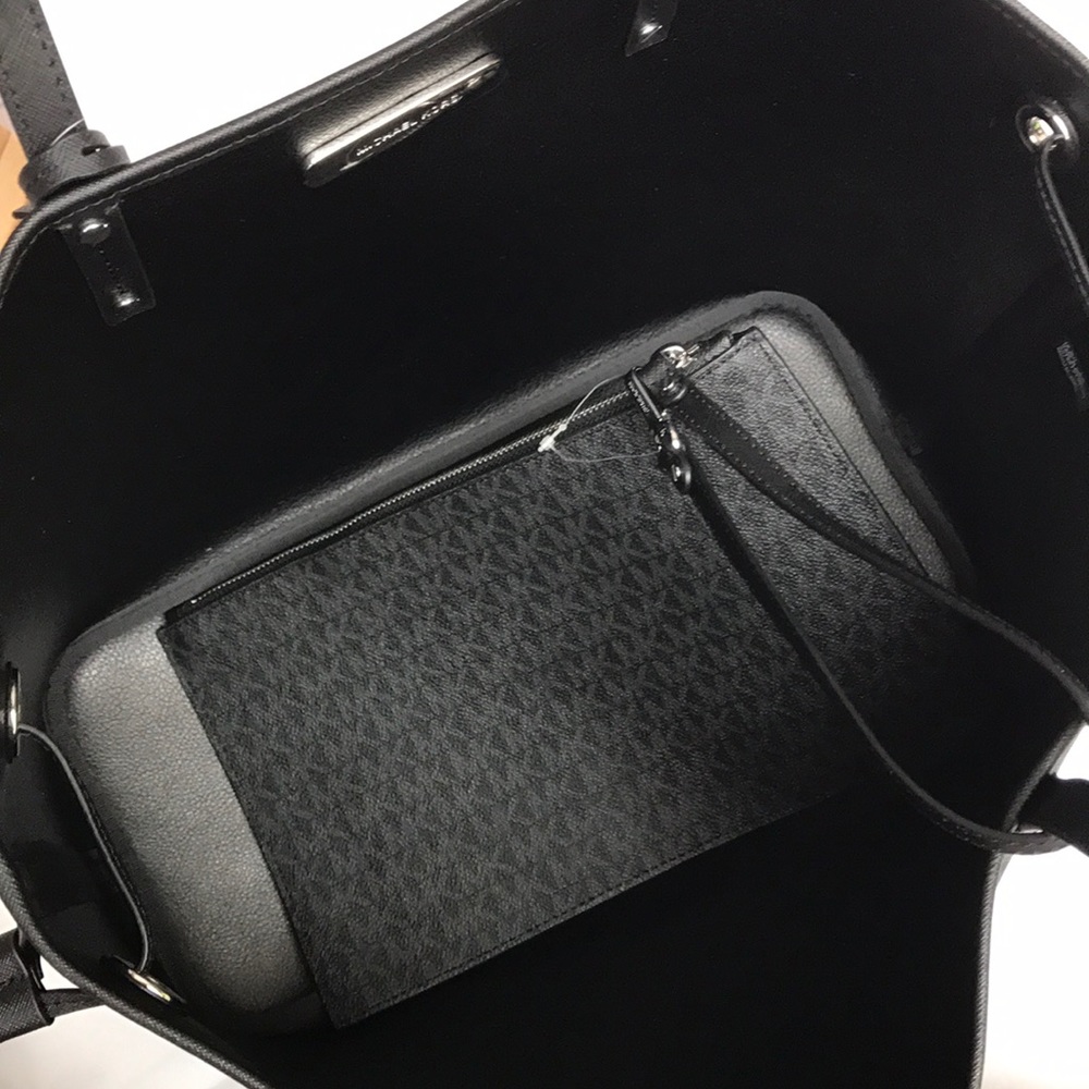 🌹🌸mk drawstring tote/shoulder bag large /black - Picture 6 of 8